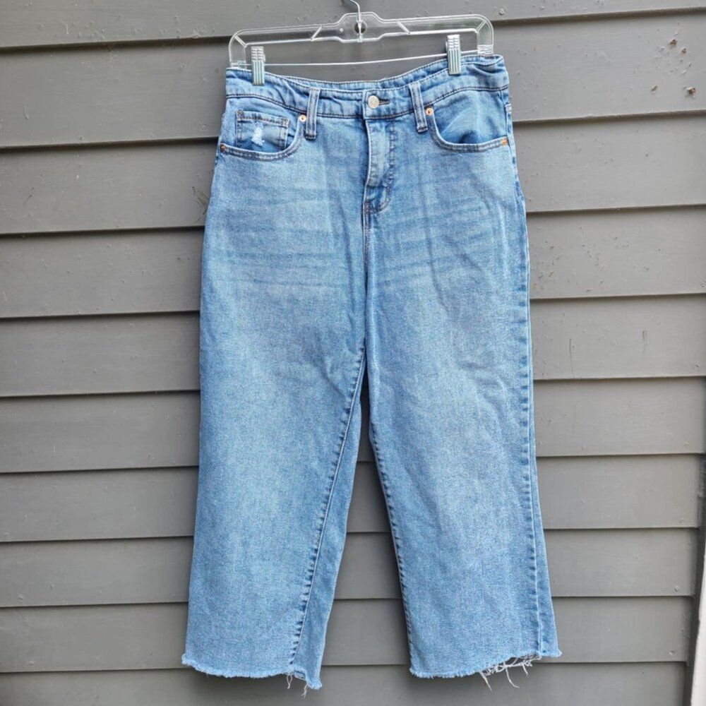Wild Fable Hi Rise Skater Jeans with Frayed Hems size 10